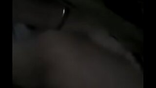 Indian aunty showing her ass -2