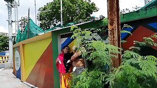Sexy fat aunty in saree