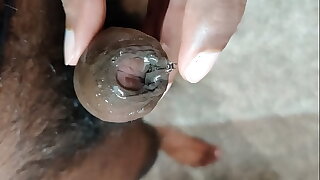 Condom strokesss