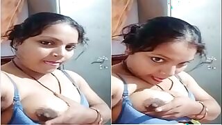 Indian desi milf blue bra nude boobs licking